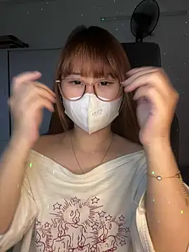 Meowyeuk6 online show from 01-19-26, 03:27