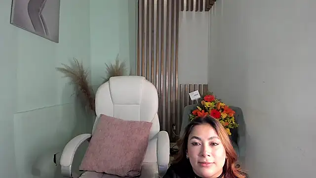 MacarenaRosse online show from 11-12-25, 08:41