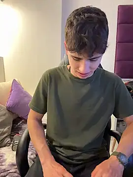 AdrianRinaldi online show from 11-25-25, 08:20