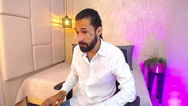 Hisoka 011 online show from 03-01-26, 02:35