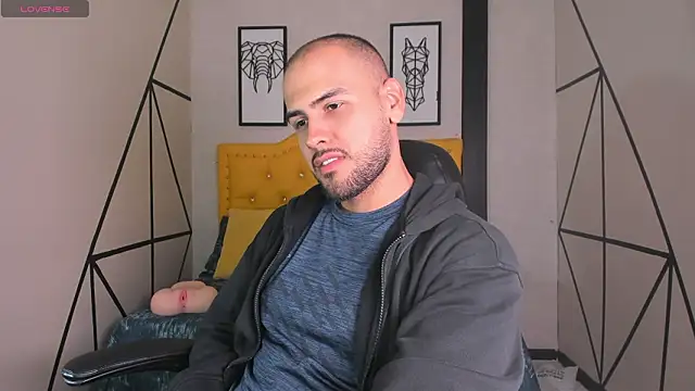 Marcus Soler online show from 03-24-26, 01:49