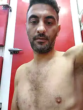 Snapshot of Mahdi99dido chatting on 10-28-25, 10:23 Mahdi99dido online show from 10-28-25, 10:23