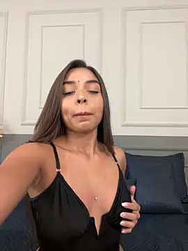 Snapshot of AnnyVega_ chatting on 10-11-25, 08:40 AnnyVega online show from 10-11-25, 08:40