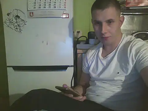 Aranox098 online show from 11-30-25, 09:52