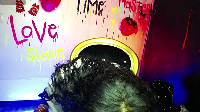 Sweettpleasure online show from 10-22-25, 02:17