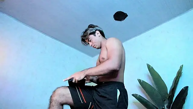 Snapshot of Bellion_grant chatting on 12-23-25, 01:25 Bellion grant online show from 12-23-25, 01:25