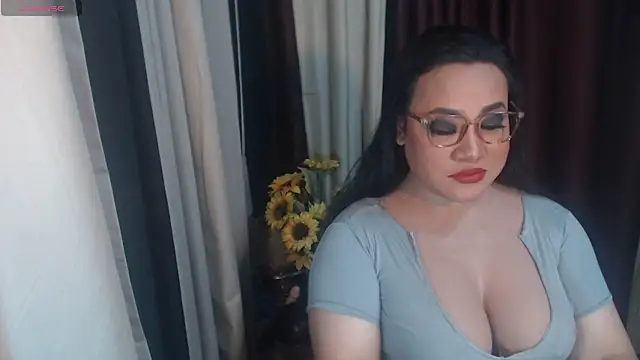Hotcum ella online show from 03-29-26, 12:10