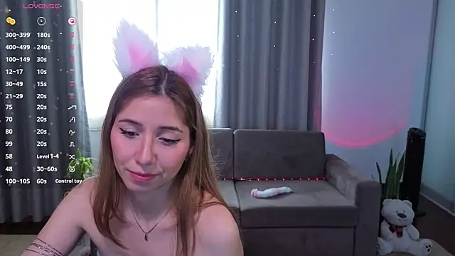 Snapshot of _LittleSammy chatting on 11-10-25, 06:29 LittleSammy online show from 11-10-25, 06:29