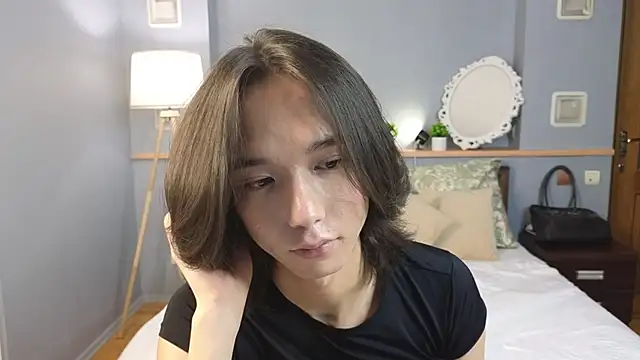 Snapshot of okerriella chatting on 09-24-25, 01:25 okerriella online show from 09-24-25, 01:25