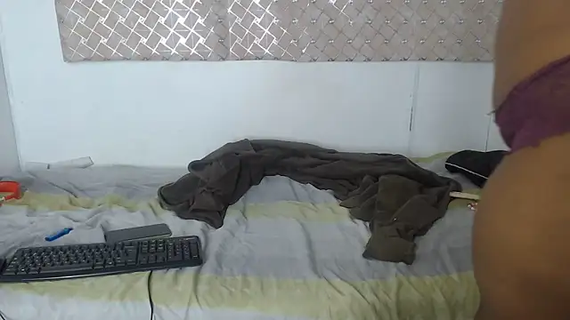 BustyBooty699 online show from 06-08-26, 07:25