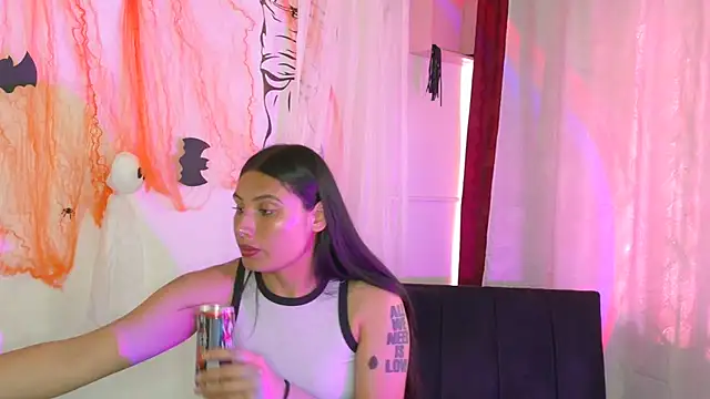 Linda andrew online show from 10-23-25, 06:39