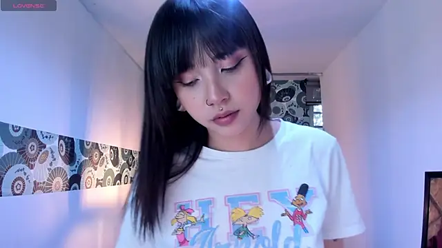 Hanna Lee   online show from 10-14-25, 05:36