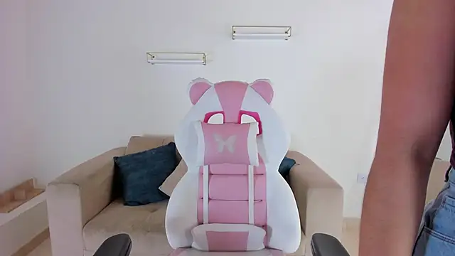 april smiith online show from 10-02-25, 12:45