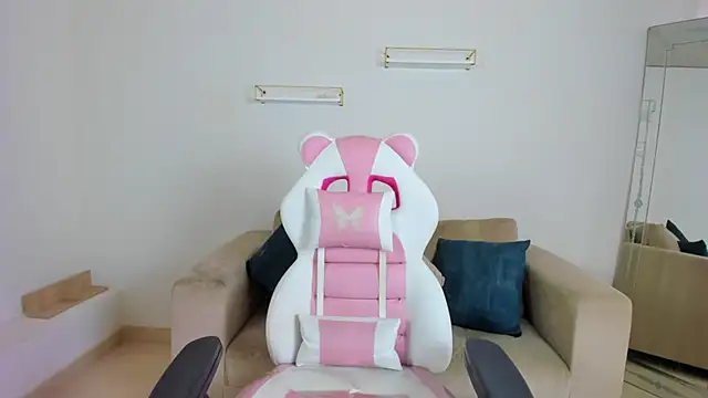 april smiith online show from 02-02-26, 12:26