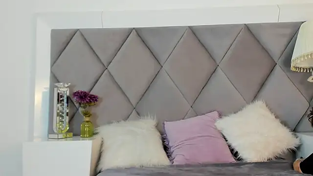 GiadaRizzo online show from 11-29-25, 08:45