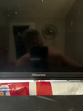 Snapshot of k_nutz87 chatting on 03-10-26, 06:46 k nutz87 online show from 03-10-26, 06:46