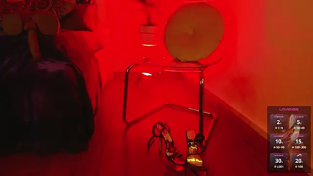 Violett Novoa online show from 11-06-25, 12:06