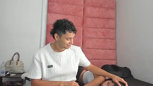 HellAndDante  online show from 09-18-25, 09:06