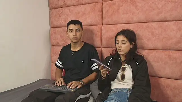 HellAndDante  online show from 10-16-25, 09:38