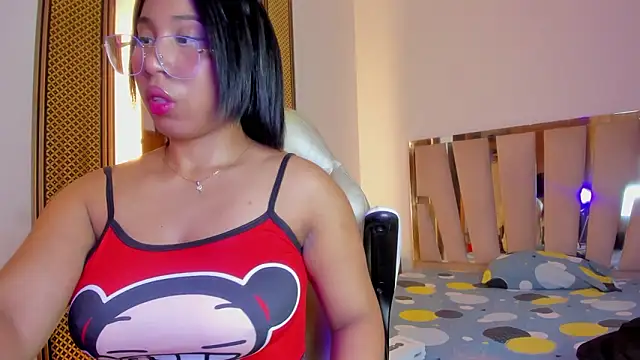 Elowen Clark online show from 02-25-26, 07:45