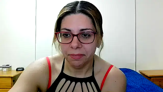 Snapshot of MysticBlue69 chatting on 07-05-26, 11:12 MysticBlue69 online show from 07-05-26, 11:12