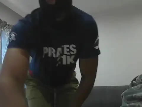 Snapshot of GigoloSandton chatting on 04-10-26, 06:18 GigoloSandton online show from 04-10-26, 06:18