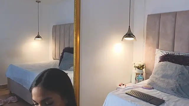 Snapshot of arianaa_miller_ chatting on 10-04-25, 07:56 arianaa miller online show from 10-04-25, 07:56