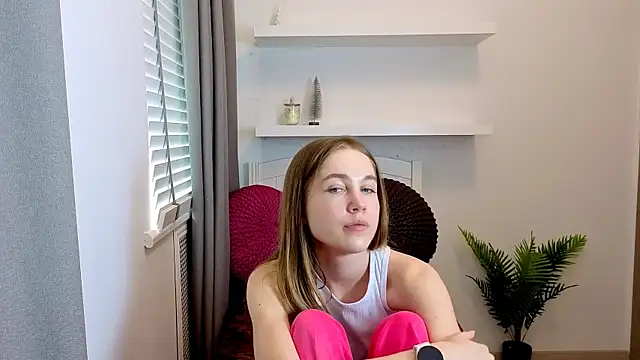 Spicy Lexi online show from 05-14-26, 12:45