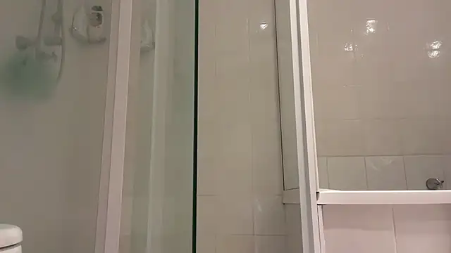 Snapshot of jamesgstsby22 chatting on 10-17-25, 02:37 jamesgstsby22 online show from 10-17-25, 02:37