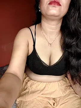 Snapshot of CUTE-PX chatting on 09-19-25, 02:57 CUTE-PX online show from 09-19-25, 02:57