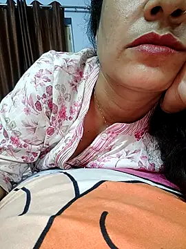 Snapshot of CUTE-PX chatting on 09-30-25, 02:55 CUTE-PX online show from 09-30-25, 02:55