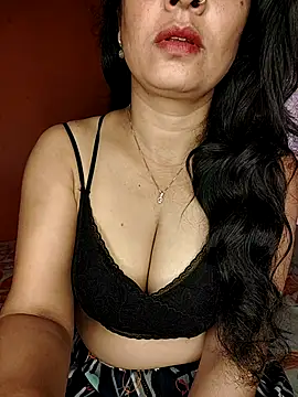 Snapshot of CUTE-PX chatting on 10-06-25, 04:21 CUTE-PX online show from 10-06-25, 04:21