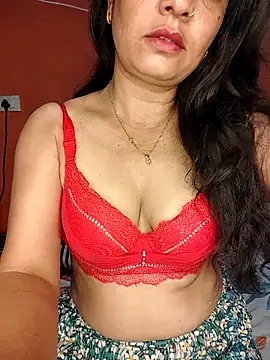 Snapshot of CUTE-PX chatting on 10-25-25, 02:52 CUTE-PX online show from 10-25-25, 02:52