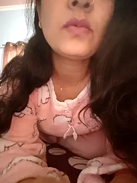 Snapshot of CUTE-PX chatting on 12-17-25, 04:18 CUTE-PX online show from 12-17-25, 04:18