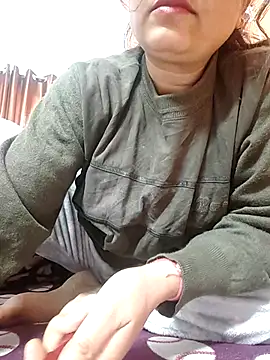 Snapshot of CUTE-PX chatting on 01-08-26, 04:37 CUTE-PX online show from 01-08-26, 04:37