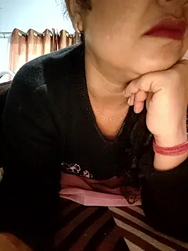 Snapshot of CUTE-PX chatting on 01-17-26, 03:33 CUTE-PX online show from 01-17-26, 03:33