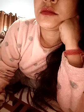 Snapshot of CUTE-PX chatting on 02-19-26, 04:52 CUTE-PX online show from 02-19-26, 04:52