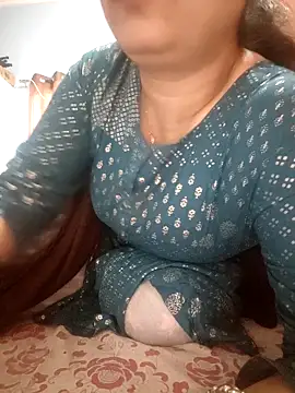 Snapshot of CUTE-PX chatting on 02-25-26, 05:06 CUTE-PX online show from 02-25-26, 05:06