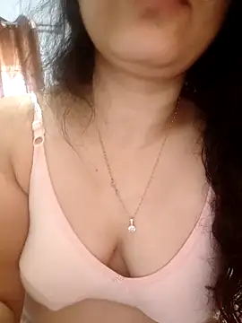 Snapshot of CUTE-PX chatting on 03-02-26, 05:19 CUTE-PX online show from 03-02-26, 05:19