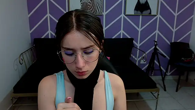 Snapshot of Adhara_Kitten chatting on 11-22-25, 01:10 Adhara Kitten online show from 11-22-25, 01:10