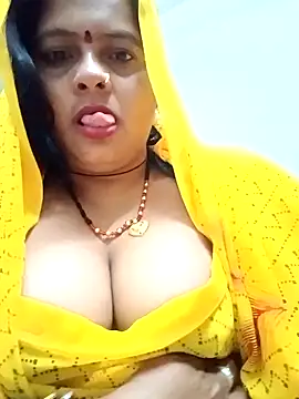 Snapshot of Hot_komal1 chatting on 02-10-26, 08:46 Hot komal1 online show from 02-10-26, 08:46