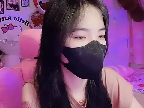 Snapshot of keelinnn19 chatting on 09-22-25, 07:38 keelinnn19 online show from 09-22-25, 07:38