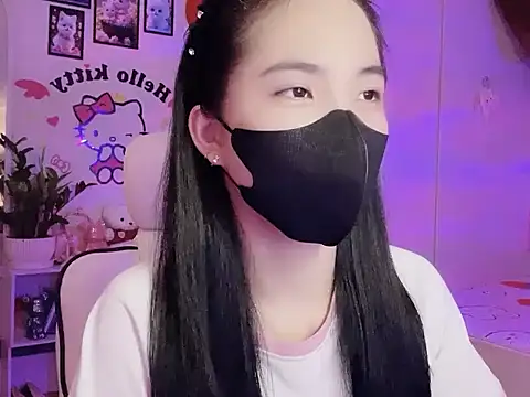 Snapshot of keelinnn19 chatting on 10-03-25, 05:54 keelinnn19 online show from 10-03-25, 05:54