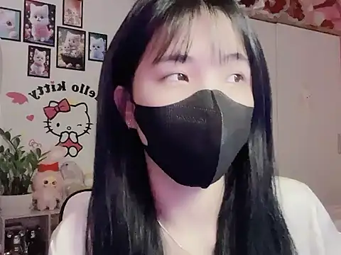 Snapshot of keelinnn19 chatting on 11-12-25, 07:24 keelinnn19 online show from 11-12-25, 07:24