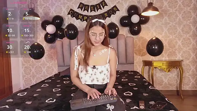 angeles azul online show from 04-22-26, 05:58