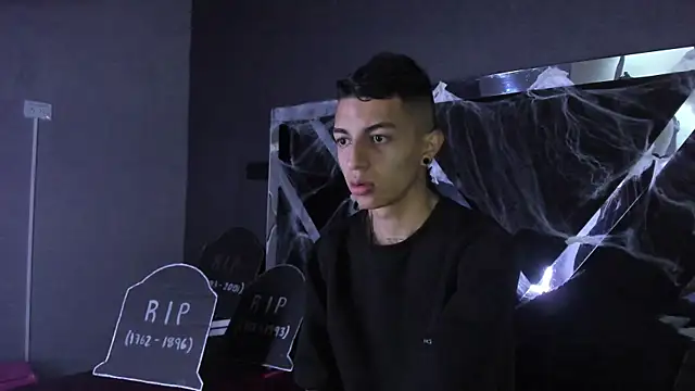 NickandAbby  online show from 10-25-25, 12:13