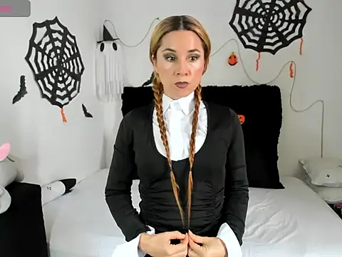 angie blondies online show from 10-16-25, 03:57