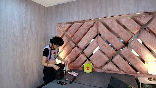 Babyyrasta666 online show from 10-01-25, 01:00