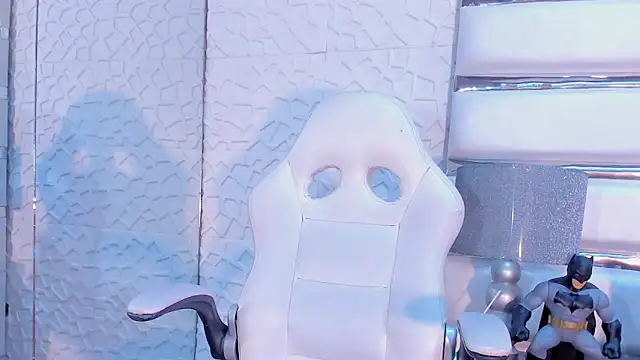 TatiLee online show from 12-22-25, 12:46