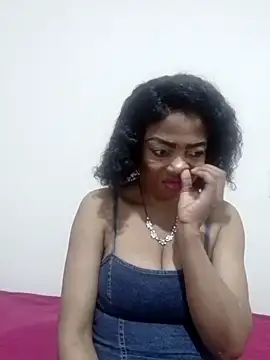 SEXYMOANSXX online show from 10-02-25, 05:03